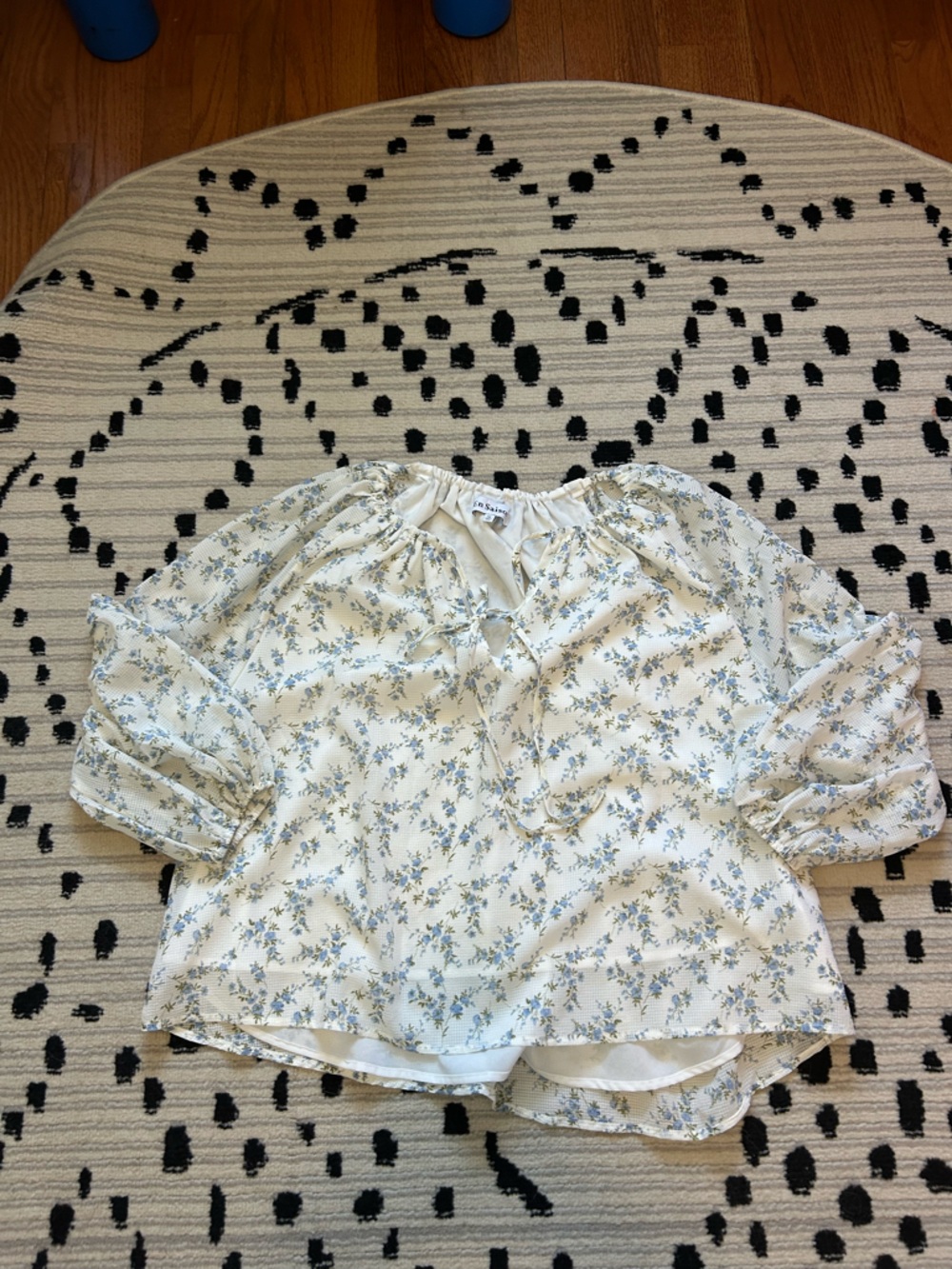 En Saison Blue Floral Cream Blouse with Puff Details